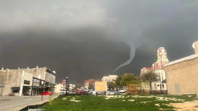 The tornado in Weatherford