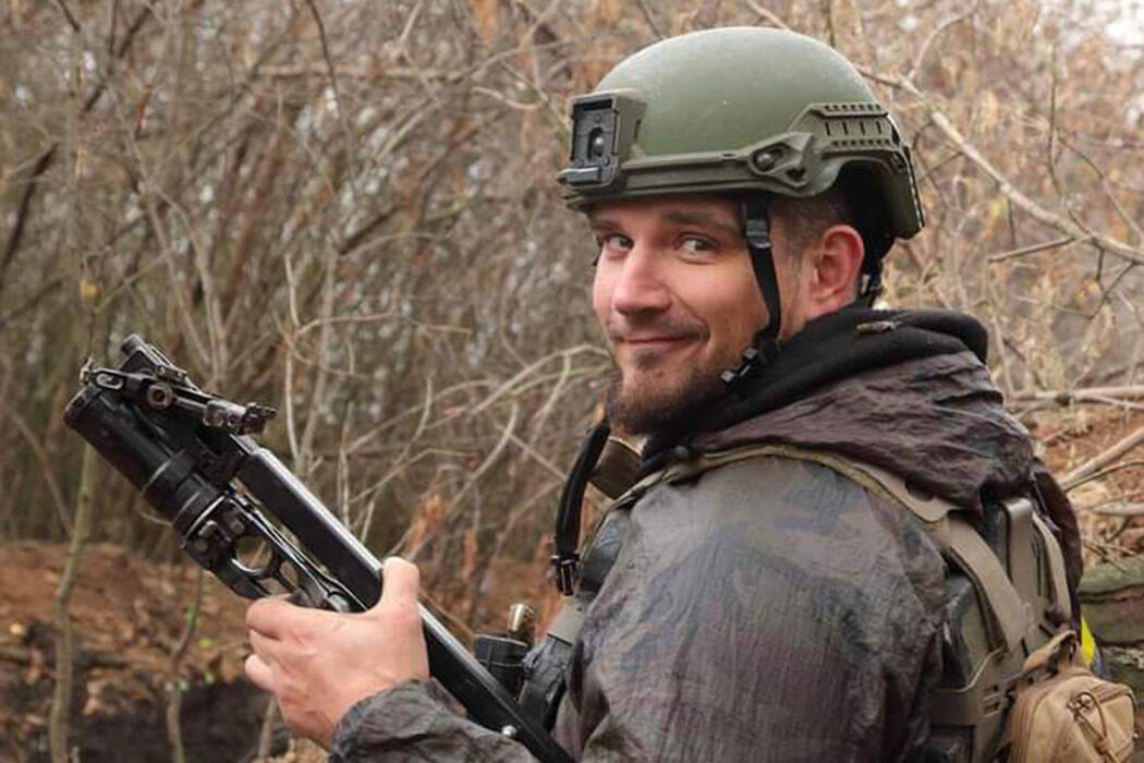 Click to enlarge ukraine fighter