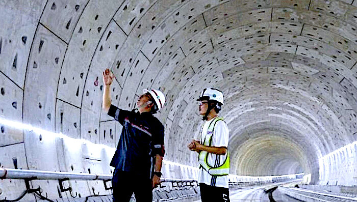 Click to enlarge tunnel