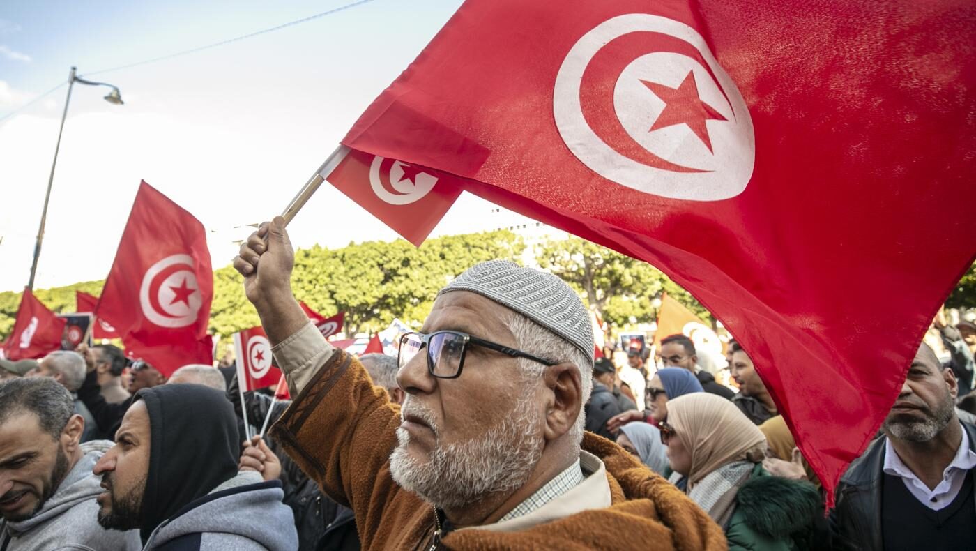 Click to enlarge protest tunisia
