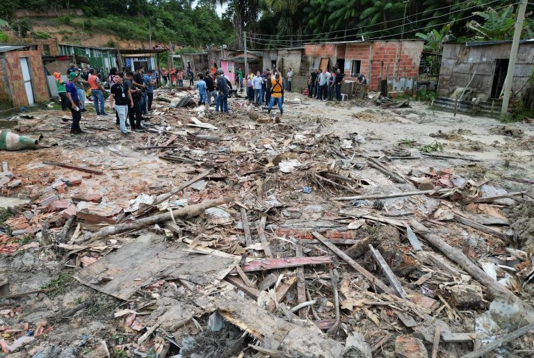 Click to enlarge After the landslide in the Jorge Teixeira neighbourhood of Manaus, Brazil, March 2023.