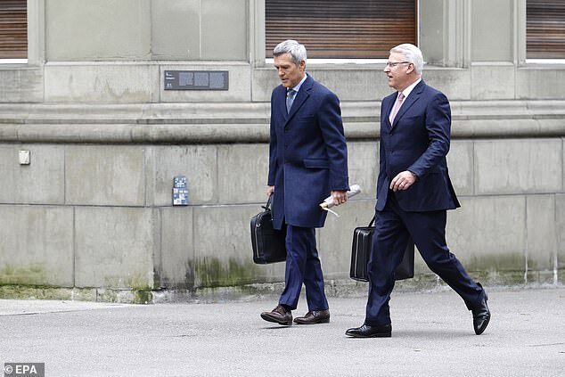 Click to enlarge Vice Chairman of the Board of Directors UBS Group AG Lukas Gaehwiler (left) and Member of the Group Executive Board of UBS Group AG Markus Ronner (right) Swiss Federal Department of Finance FDF