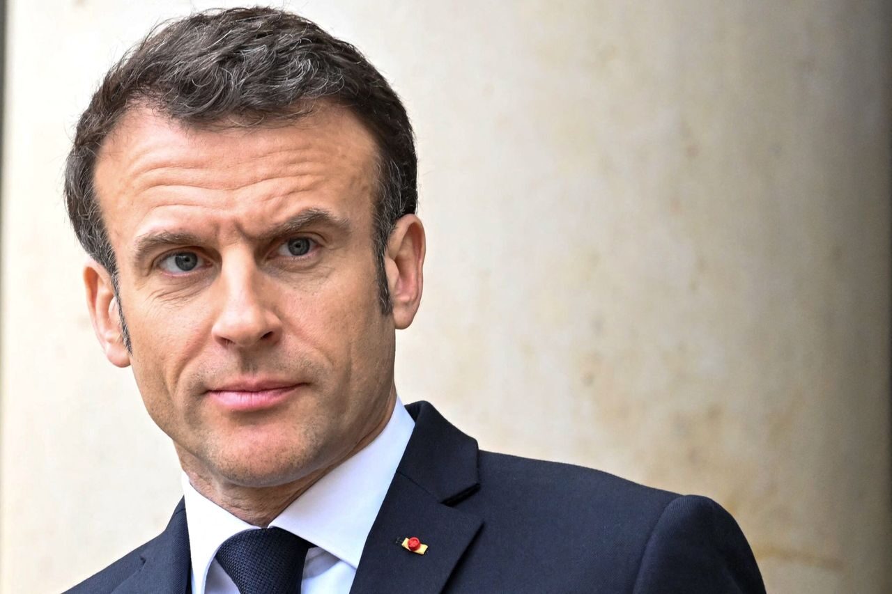 Click to enlarge Emmanuel Macron
