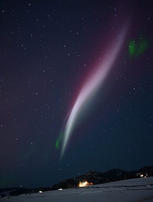 STEVE (Strong Thermal Emission Velocity Enhancement araura borialis