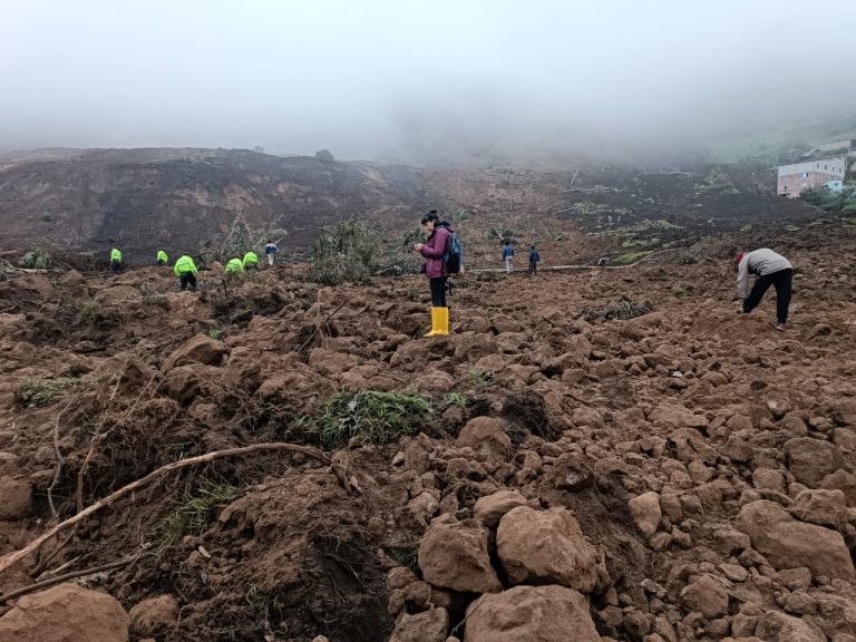 Click to enlarge Landslide in Alausí, Chimborazo Province, Ecuador, March 2023.
