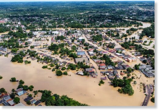 Click to enlarge Floods along the Acre River in Brasiléia,