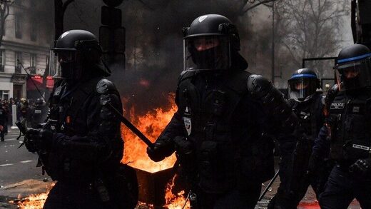 Click to enlarge Riot police France