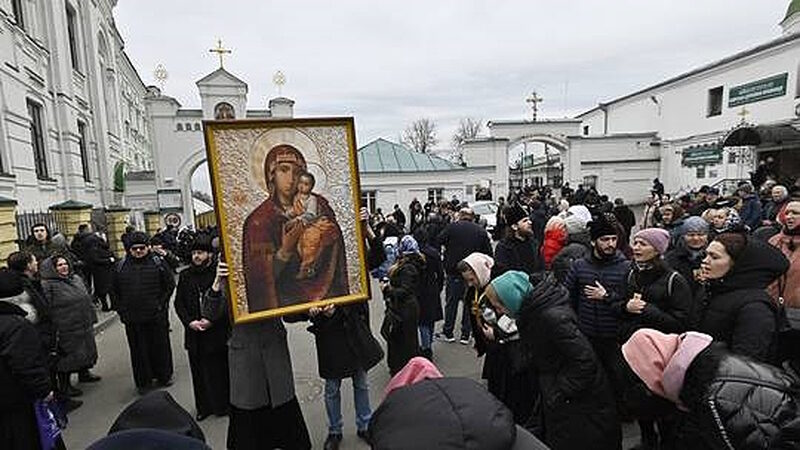 ukraine orthodox protest church persecution