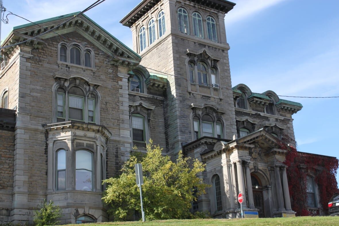 Click to enlarge Allan Memorial Institute