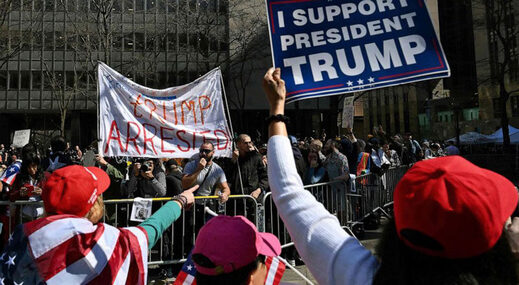 Click to enlarge trump supporters arrest manhatten