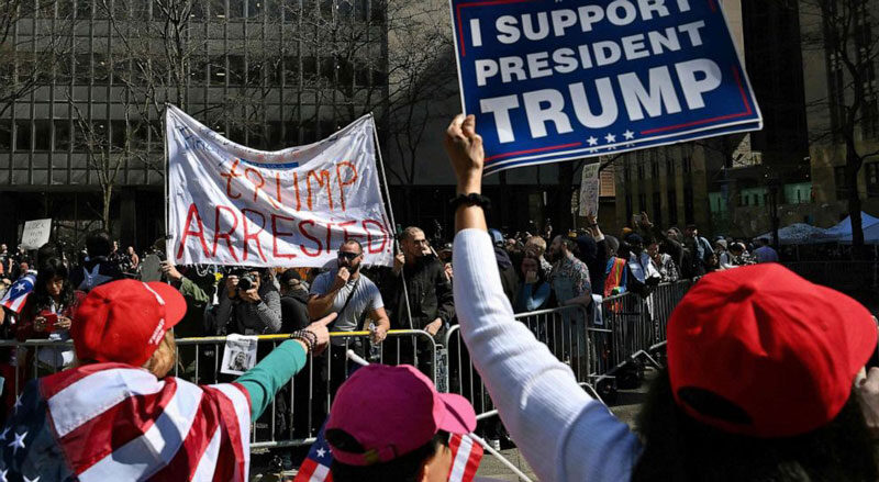 trump supporters arrest manhatten