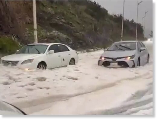 Vehicles stuck in Al Baha.