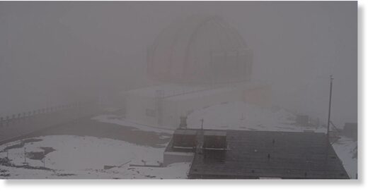 A winter weather advisory is up for the summits of Hawaii Island as icy conditions continue.