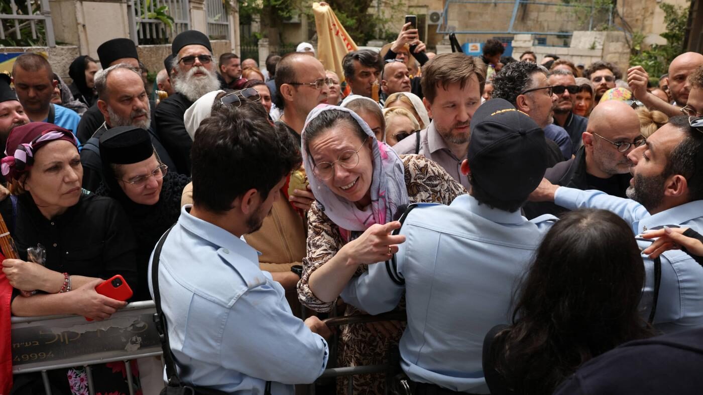Click to enlarge holy sepulchre