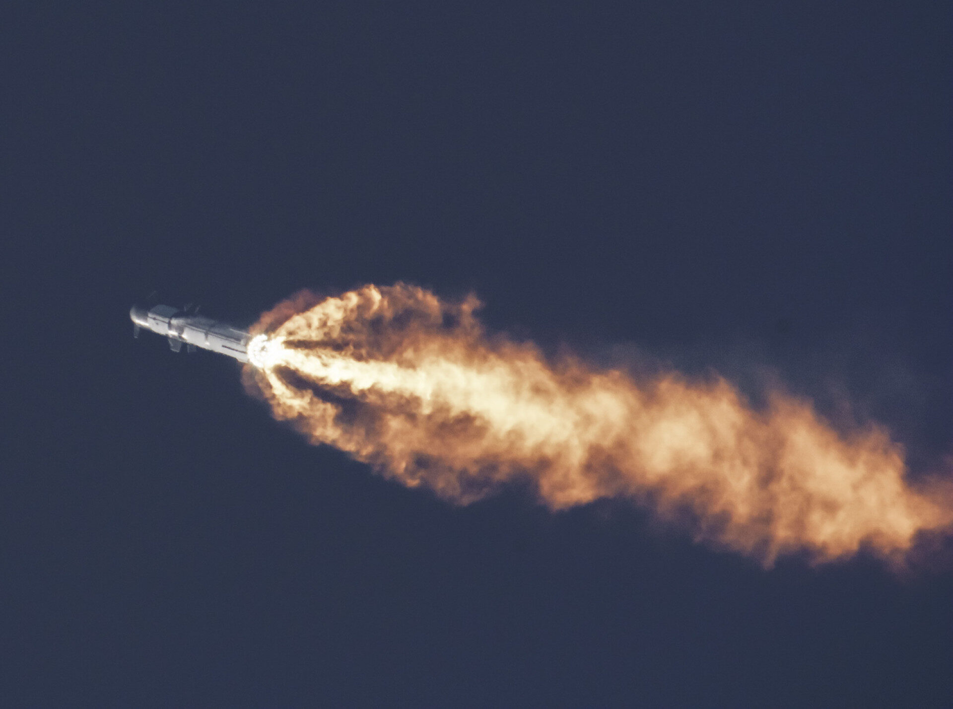 elon musk sarship explosion