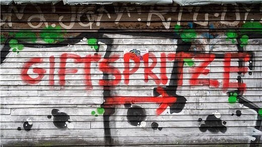anti vaccine grafitti germany