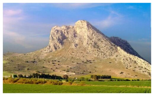 La Peña de los Enamorados (Sleeping Giant)