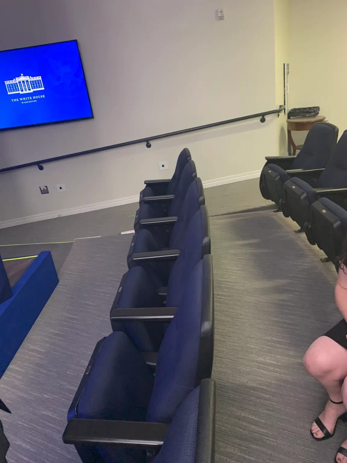 Click to enlarge empty seats press conference
