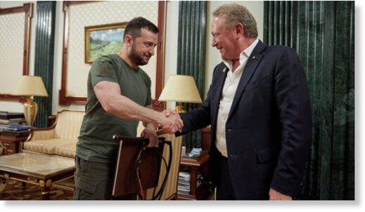 Click to enlarge Volodymyr Zelensky (L) shakes hands with Australian mining magnate Andrew Forrest (R) in November 2022