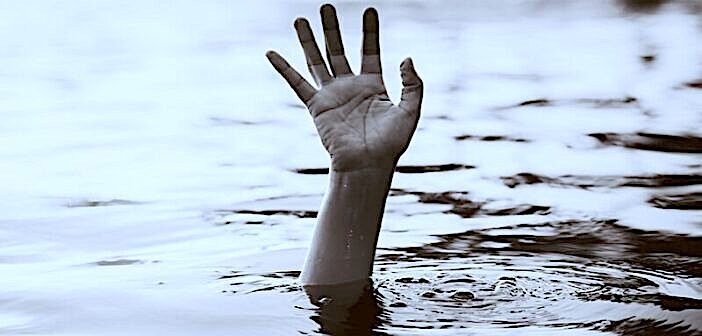 hand water
