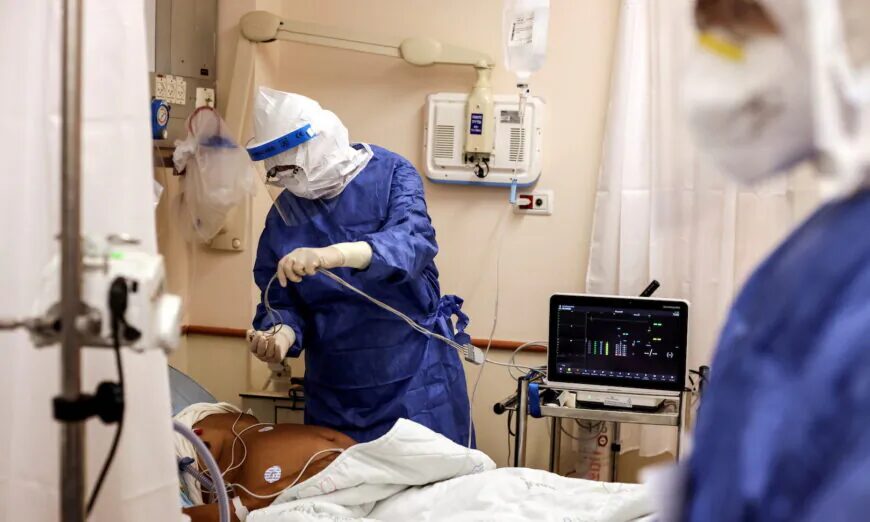 Click to enlarge israel medical staff covid