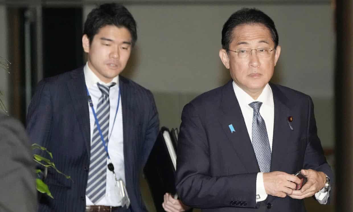Click to enlarge Japanese Prime Minister Fumio Kishida