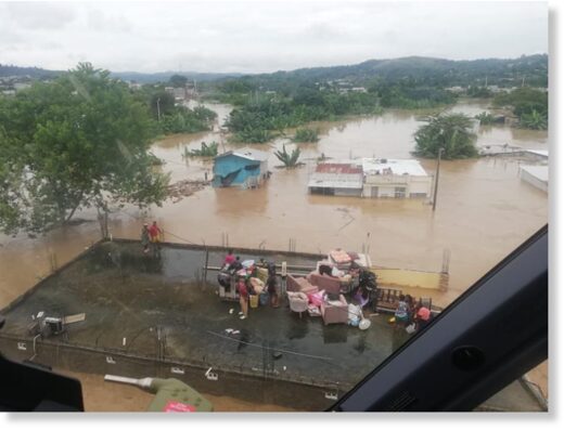 Click to enlarge Flood rescue in Esmeraldas Province, Ecuador,