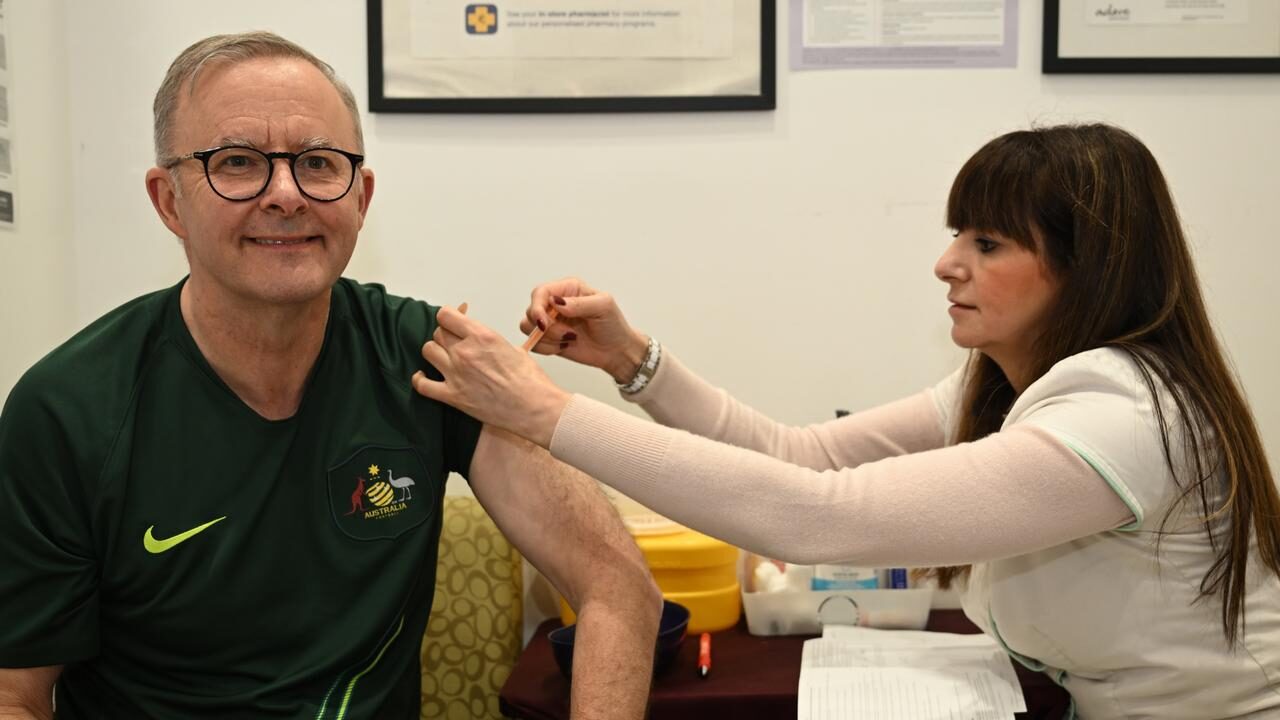 Click to enlarge Anthony Albanese receives his fourth vaccine dose.