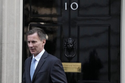 Click to enlarge UK chancellor of the Exchequer Jeremy Hunt recession britain