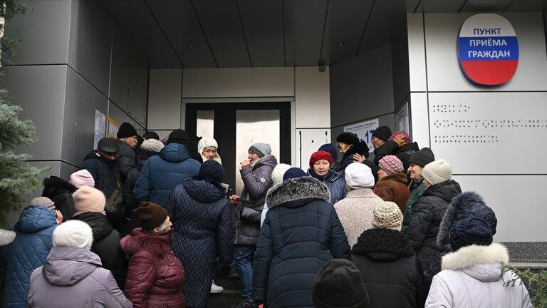 Click to enlarge kherson government offices