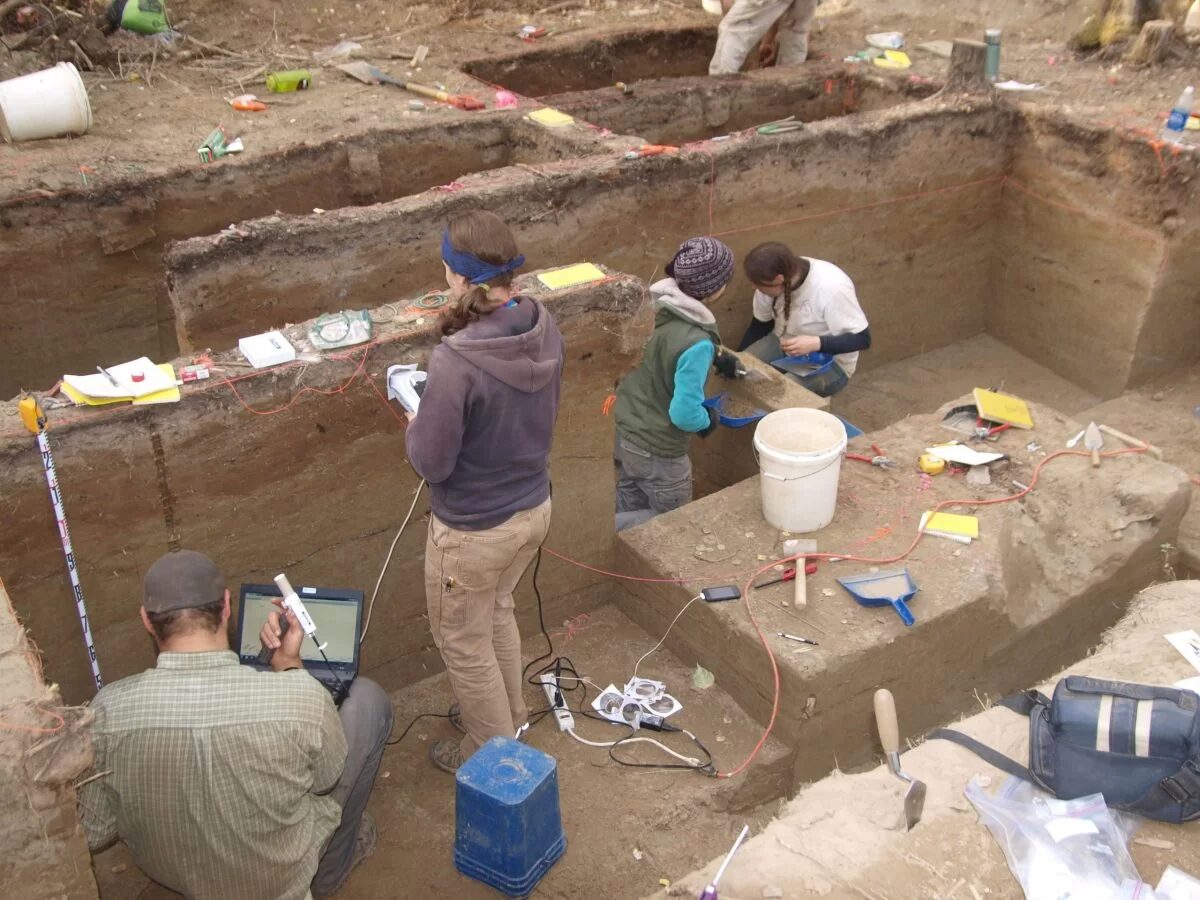 Scientists work at the Upward Sun River site in Interior Alaska.