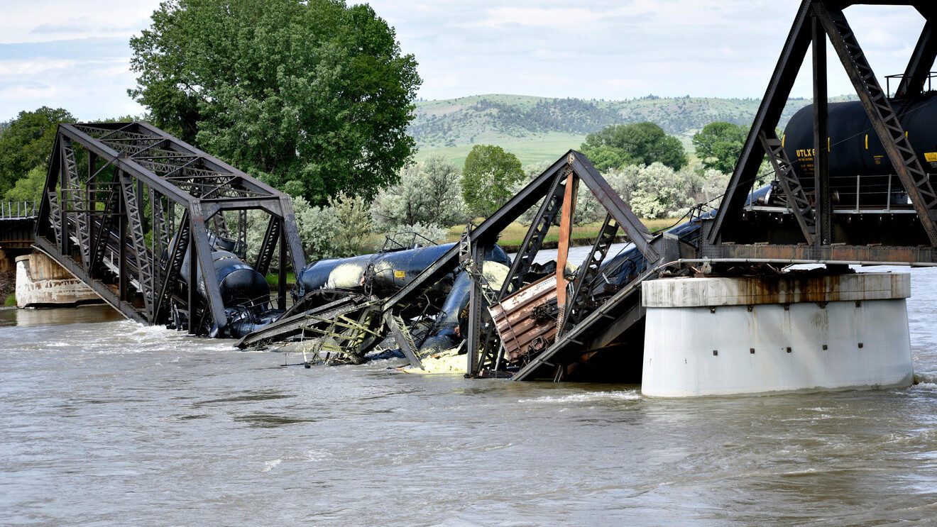 Montana train derailment