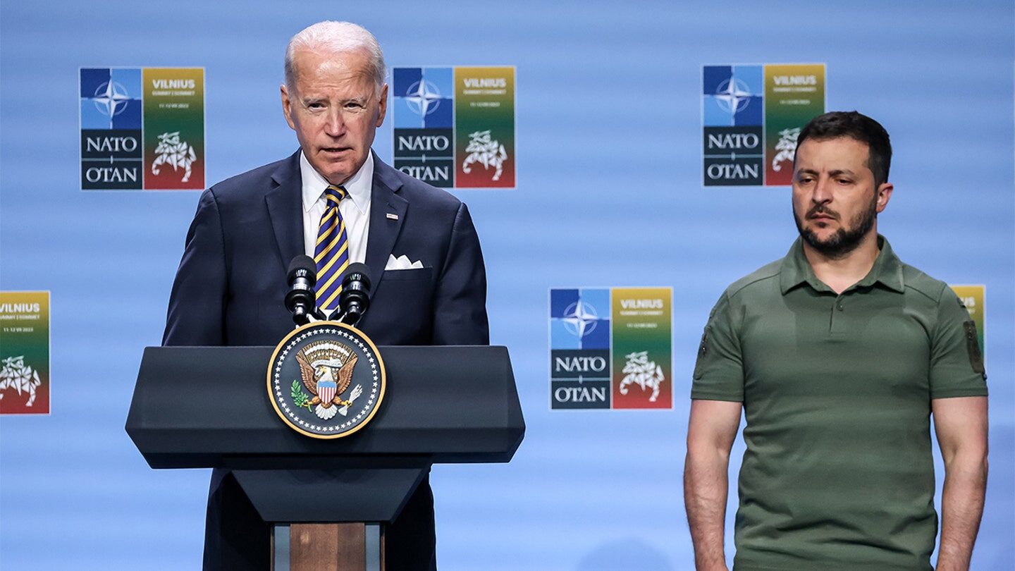 President Biden Volodomyr Zelensky