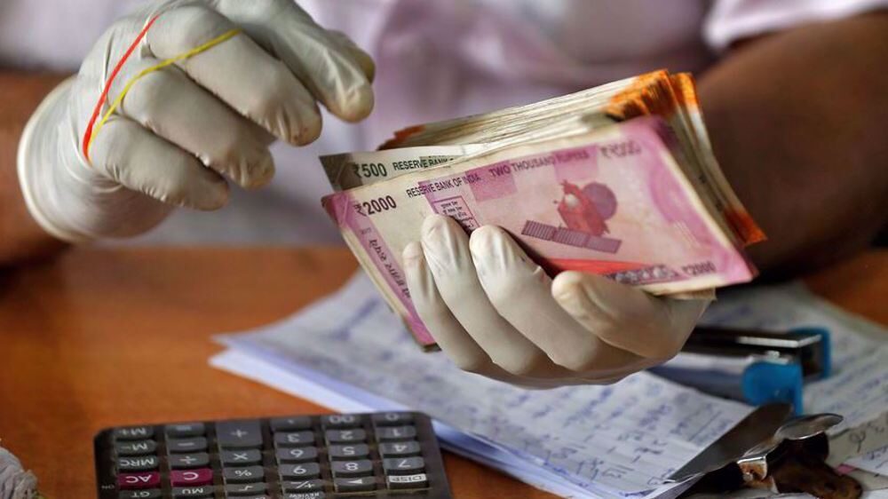 Click to enlarge trader India money