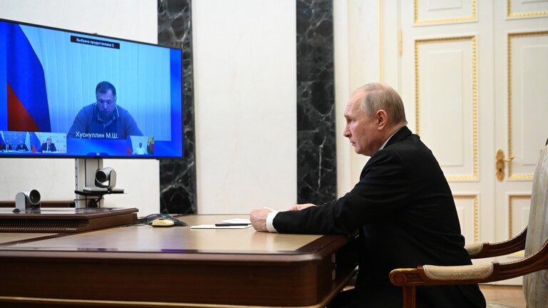 Click to enlarge Putin