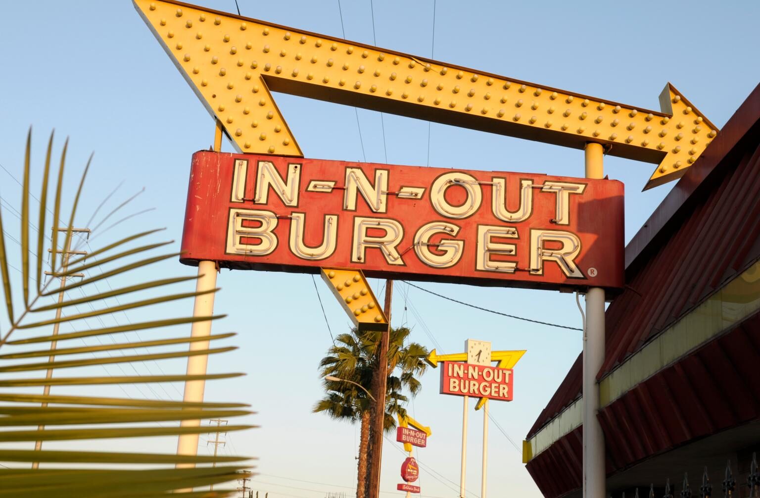 Click to enlarge In-N-Out burger 2