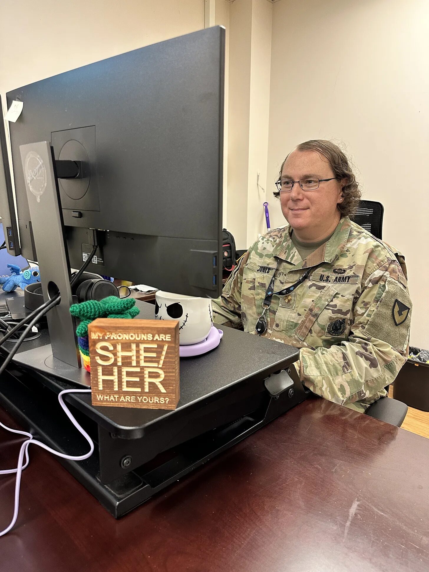 Click to enlarge transgender soldier