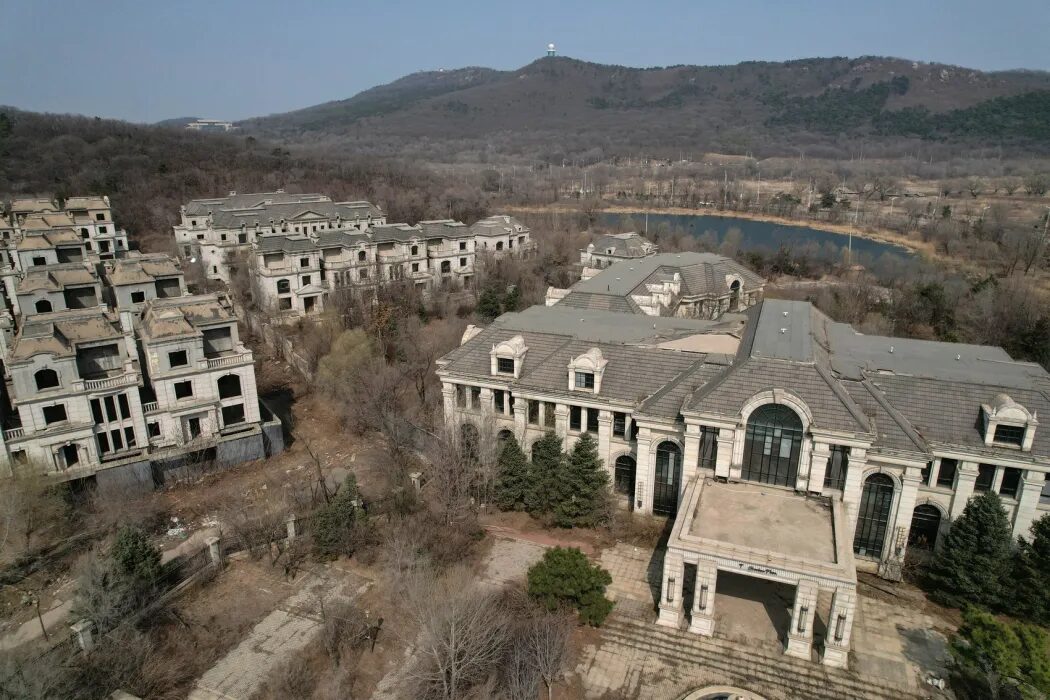 China deserted suburb