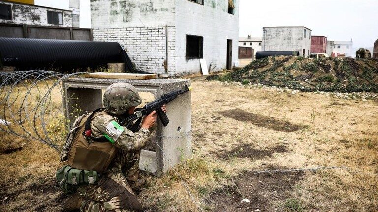 Click to enlarge Ukrainian recruit England