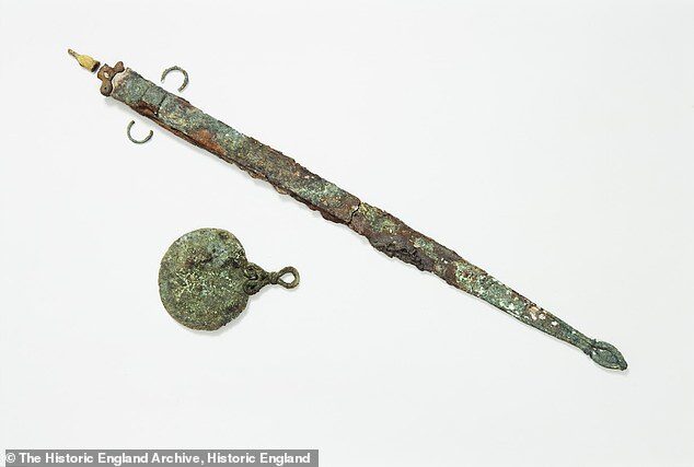 Iran age grave mirror sword woman