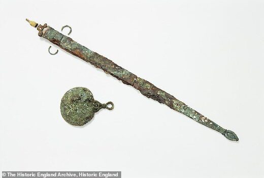 Click to enlarge Iran age grave mirror sword woman