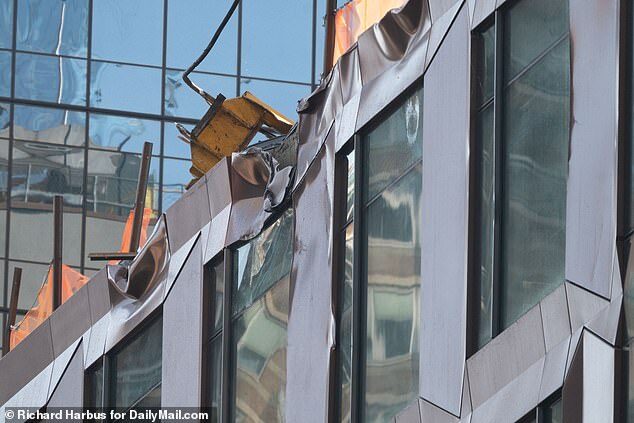 Click to enlarge crane fire collapse 6