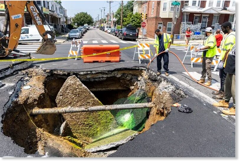 Large sinkhole opens up in West Philadelphia, Pennsylvania — Earth