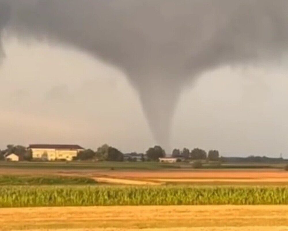 Whirlwind in Mazovia in the Garwolin district, July 28, 2023.
