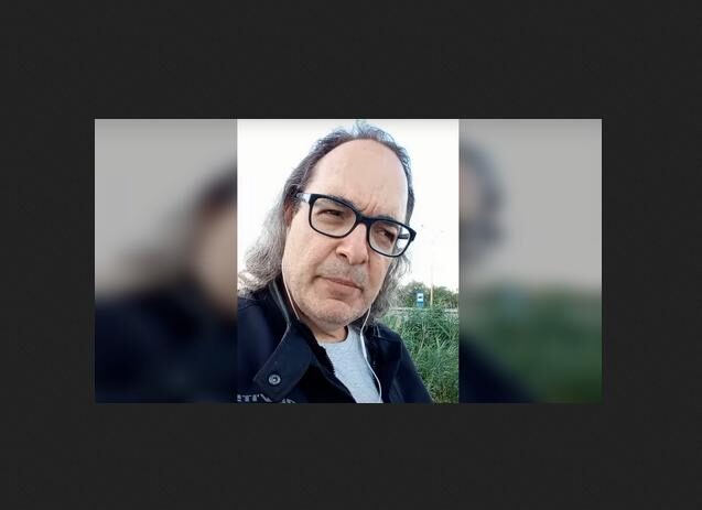 Click to enlarge Chilean-American blogger Gonzalo Lira