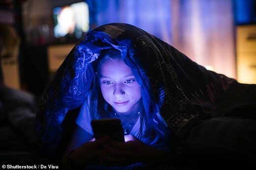 child phone bedtime