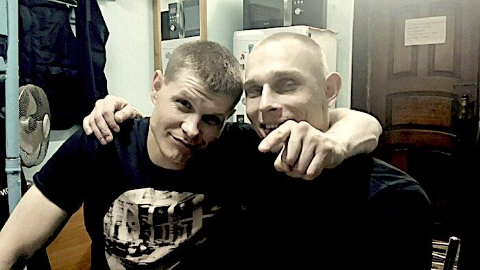 2 guys