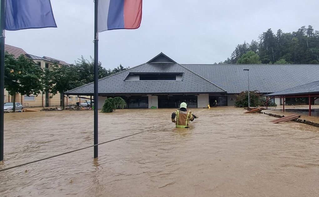 Firefighters evacuated children from a kindergarten in the town of Menges