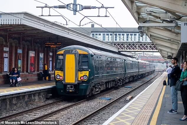 Click to enlarge GWR train