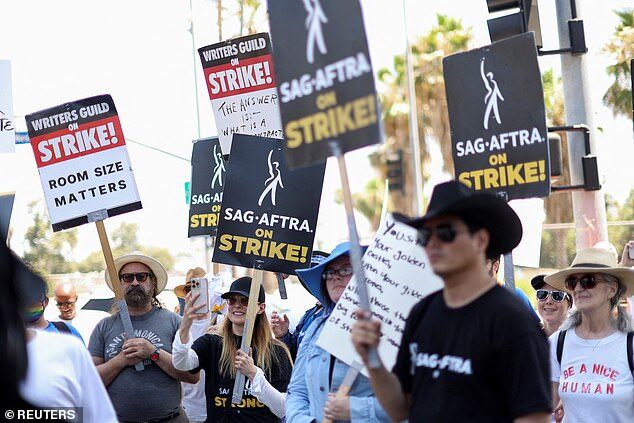 sag protest